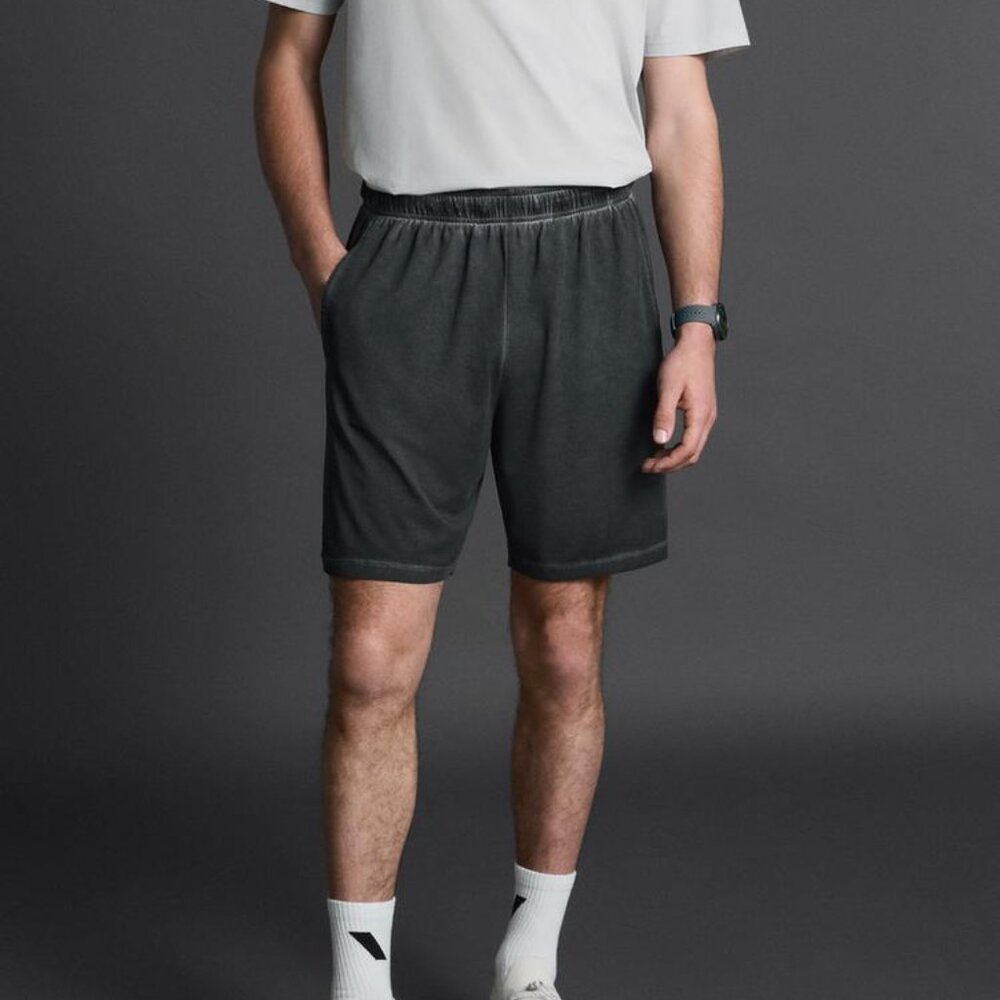 Zara TEXTURED TRAINING SHORTS